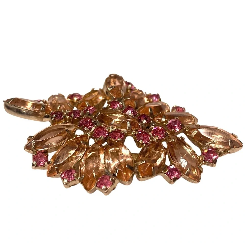 VINTAGE BROOCH SHADES OF PINK OPEN‎ BACK RHINESTONE JULIANA STYLE CZECH PIN